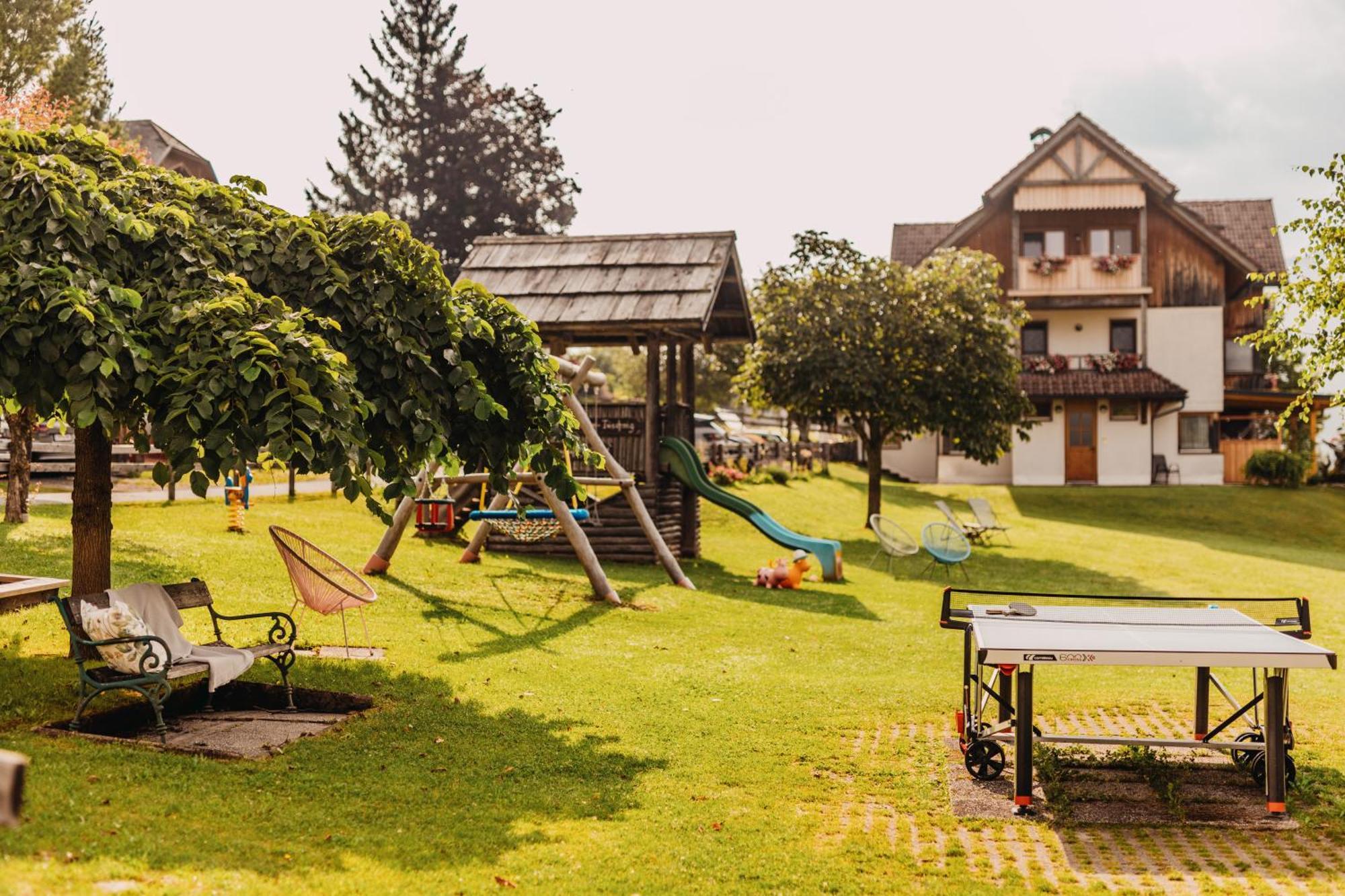 Hotel Winkler-Tuschnig Weissensee Ngoại thất bức ảnh