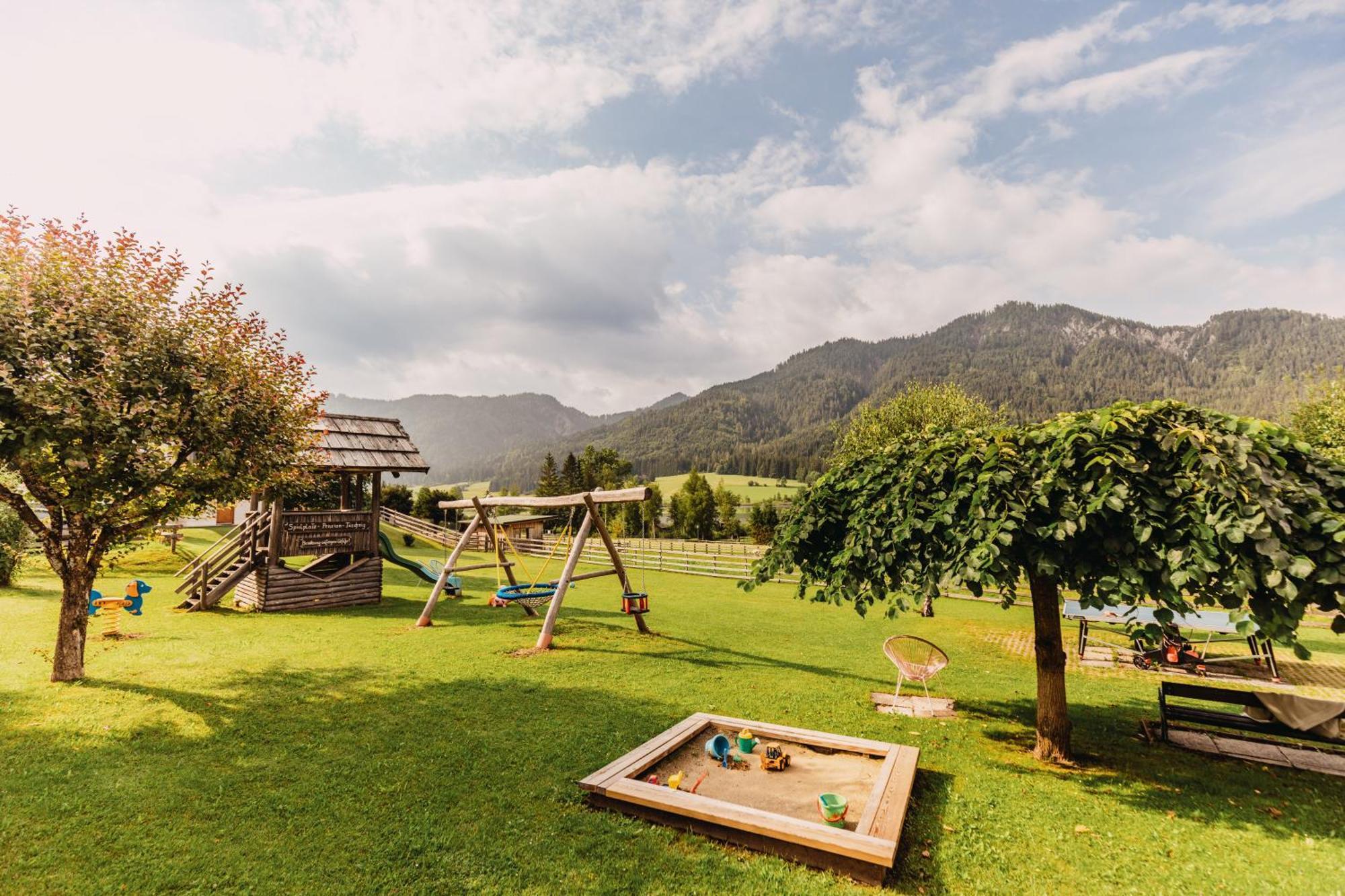 Hotel Winkler-Tuschnig Weissensee Ngoại thất bức ảnh